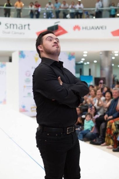 Participante como Modelo en 1º Pasarela / GALERIAS GDL / SERES 21(2018